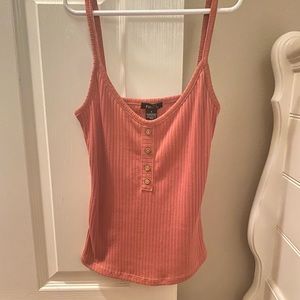 Pink fitted tank top